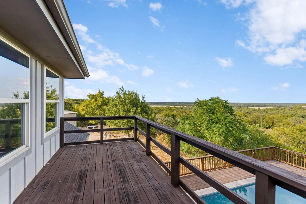 778 Rivercrest Road, Valley Mills