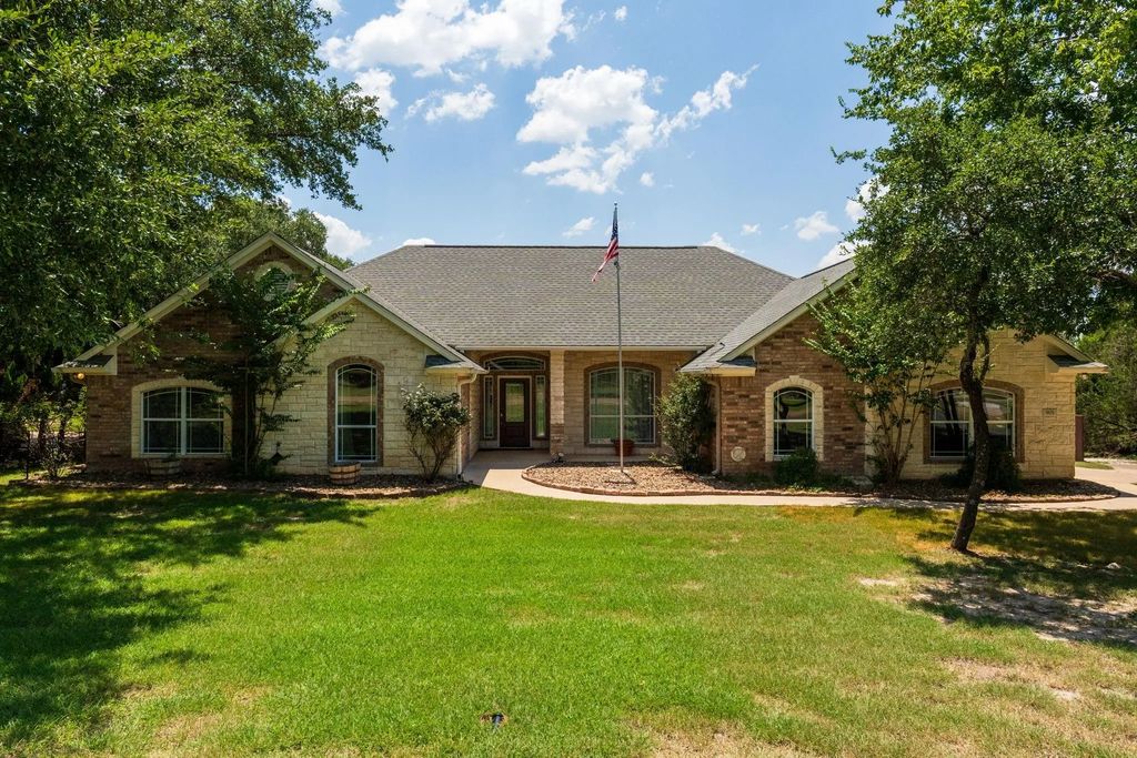 901 County Road 3150, Kempner