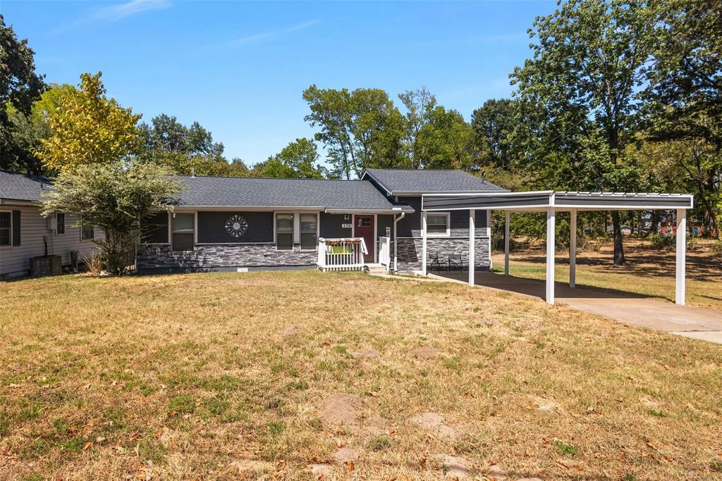 120 Memorial Drive, Gun Barrel City