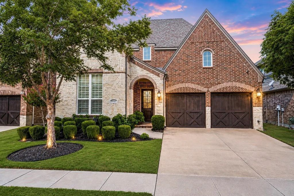 8104 Paisley, The Colony