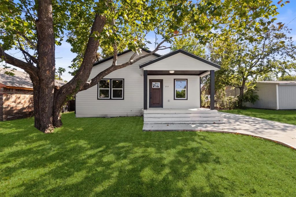 212 E Marguerita Drive, Garland