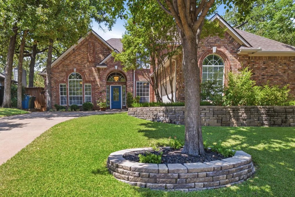 2828 Timber Hill Drive, Grapevine