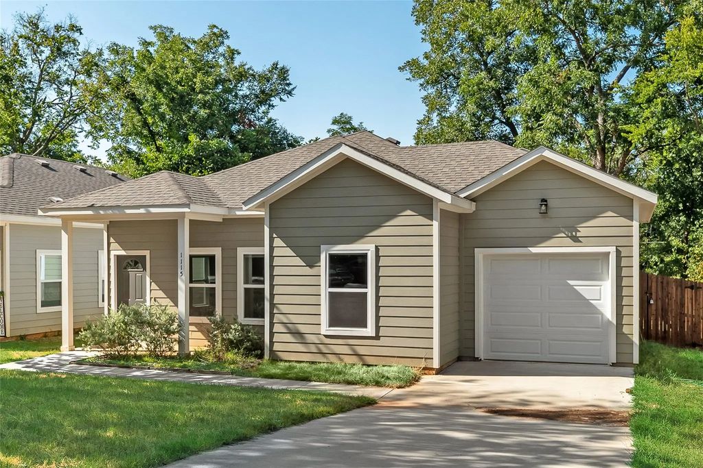 1115 W Johnson Street, Denison
