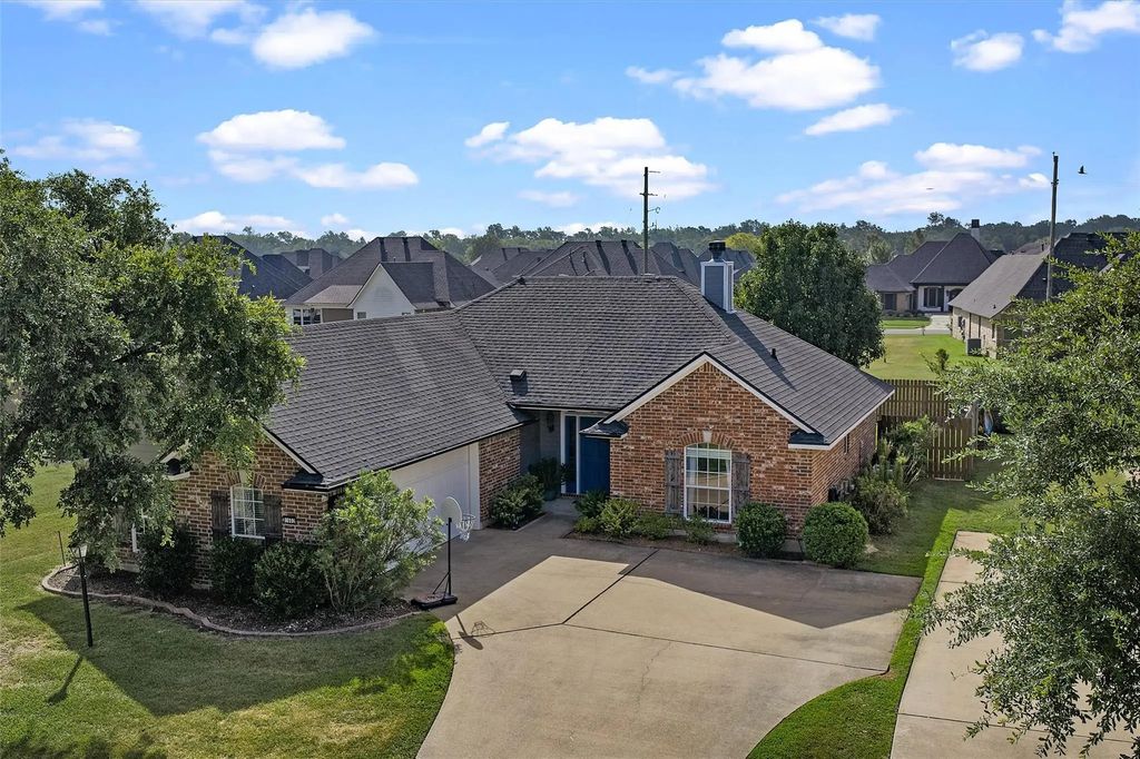 1602 E Belle Haven Drive, Bossier City