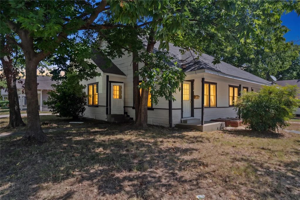 1406 Sycamore Street, Commerce