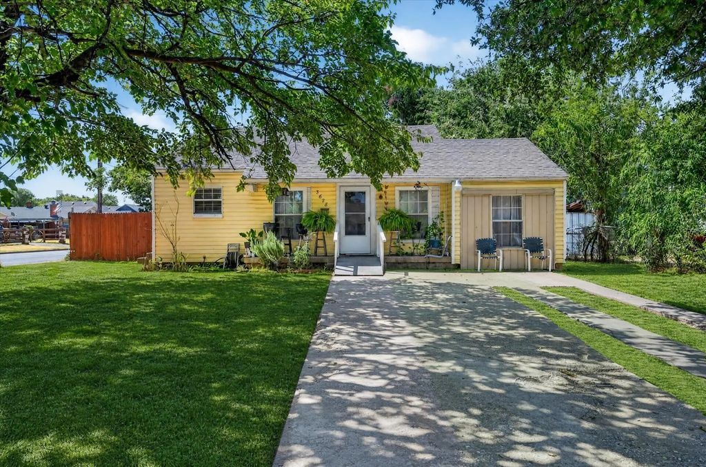 3628 Hampshire Boulevard, Fort Worth