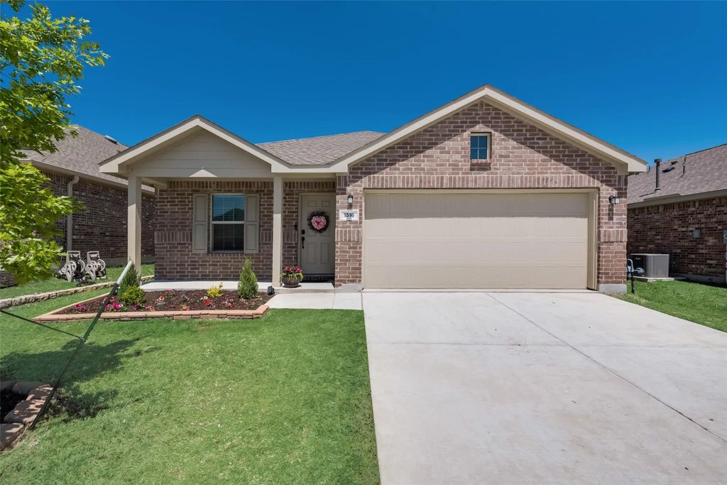 1516 Deerchase Drive, Anna