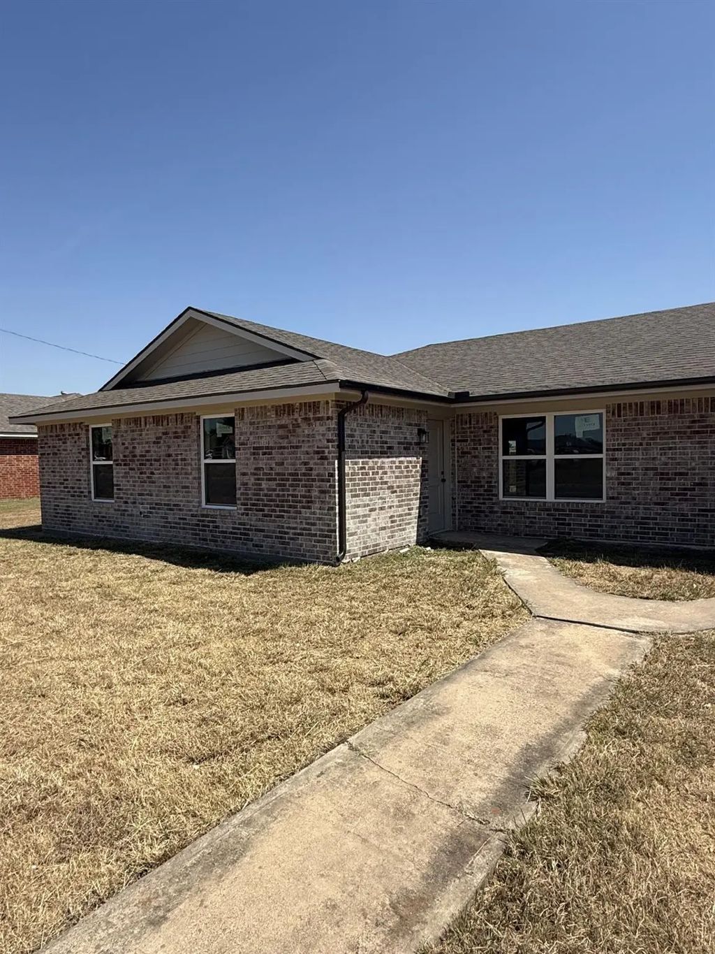 402 N Nolan River Road A, Cleburne
