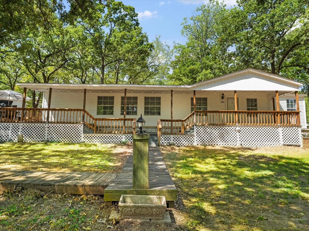 251 Knights Circle, Streetman