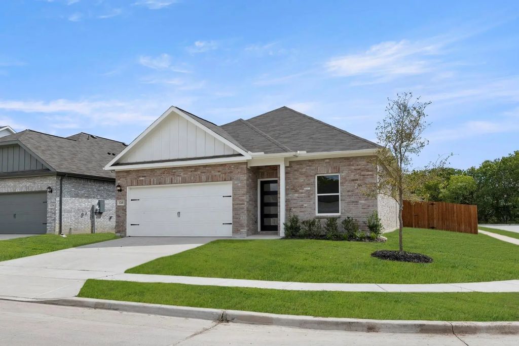 1241 Anderson Drive, Trenton