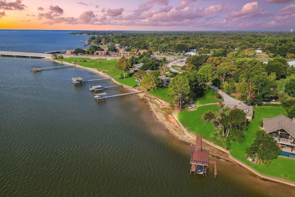 118 The Lee Way, Gun Barrel City