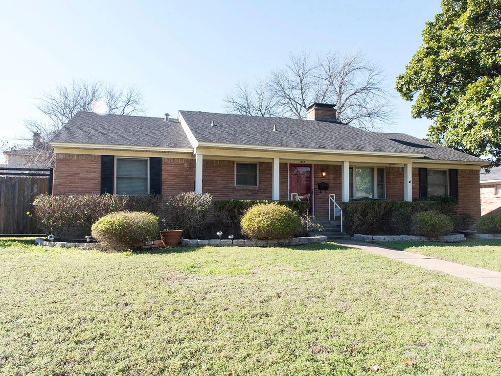 1725 Mapleton Drive, Dallas