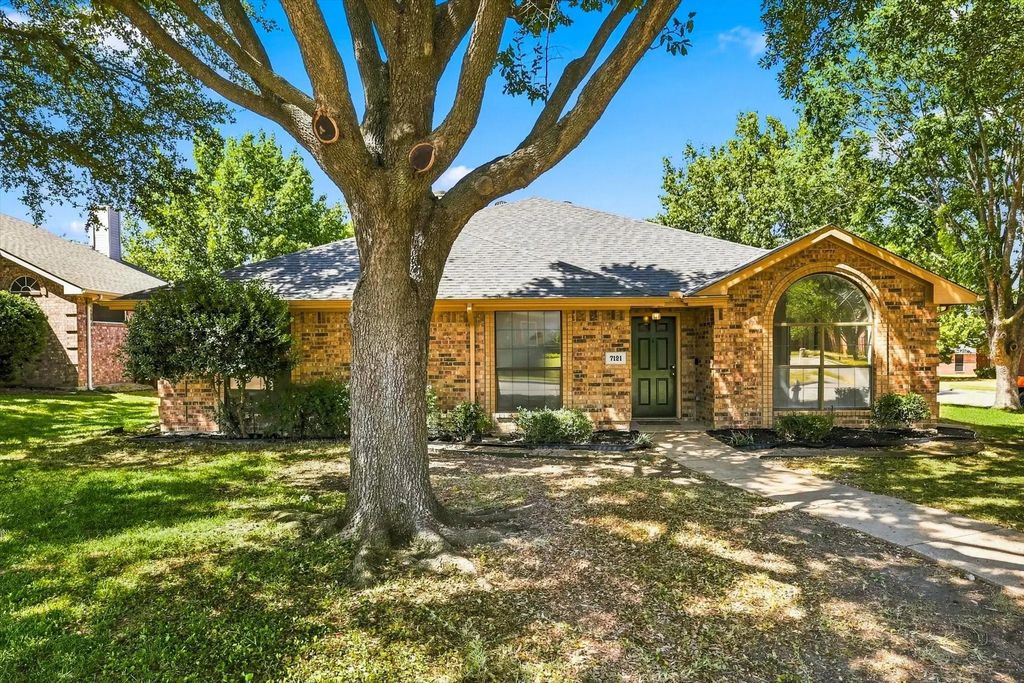 7121 Cottonwood Circle, Sachse