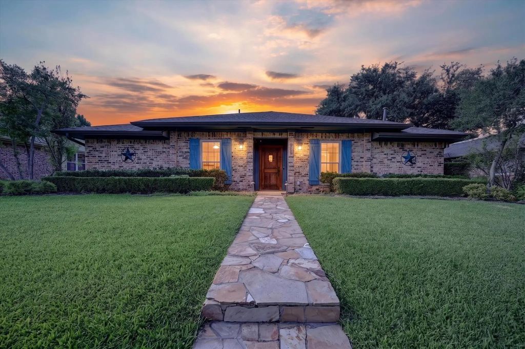 2516 Lawnview Drive, Carrollton