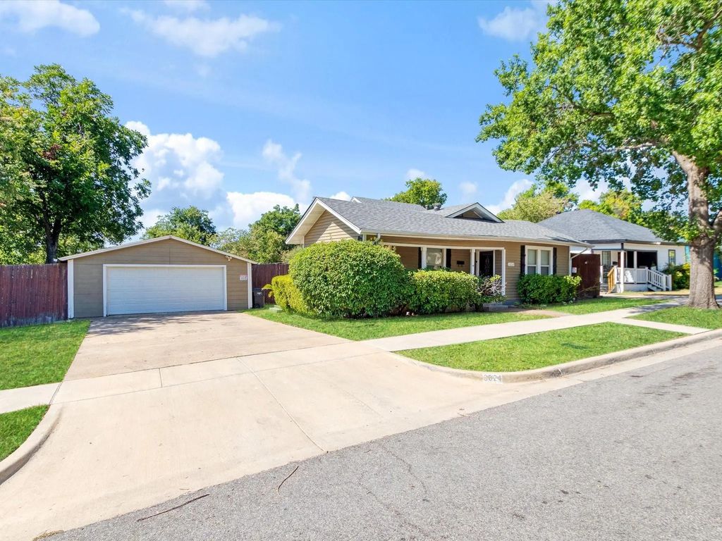 3024 Purington Avenue, Fort Worth