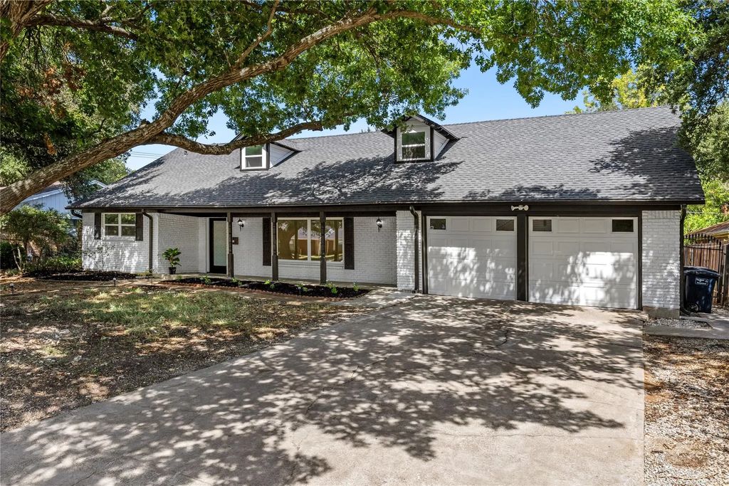 5748 Wimbleton Way, Fort Worth