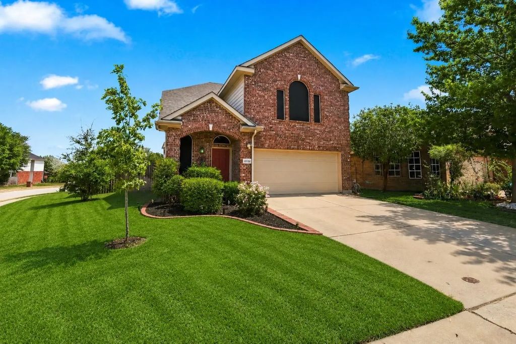 12152 Thicket Bend Drive, Fort Worth