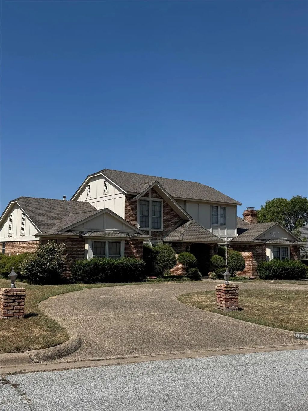 3901 Diamond Loch W, North Richland Hills
