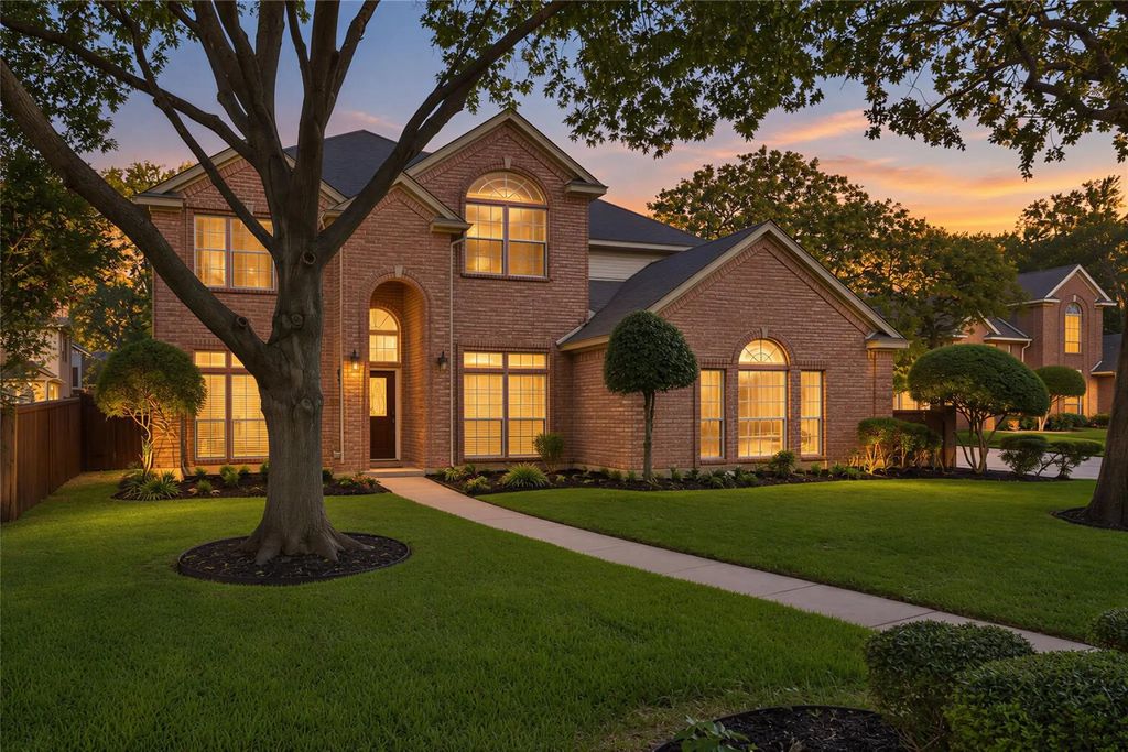 2221 Hidden Woods Court, Arlington