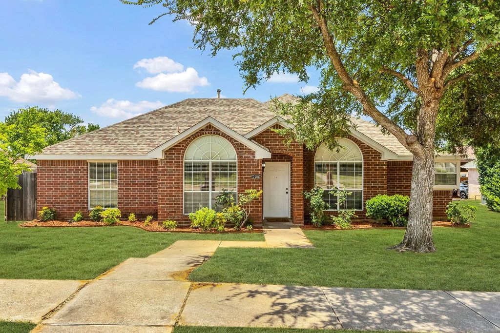 2140 Teal Court, Lewisville