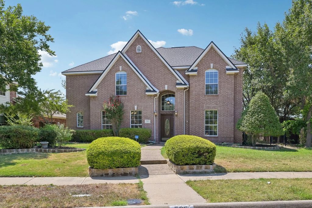 525 Blackfield Drive, Coppell
