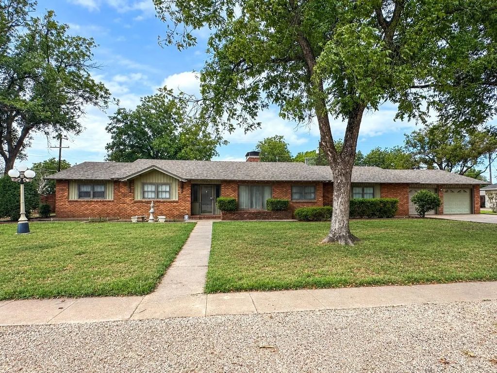1601 N Avenue F, Haskell