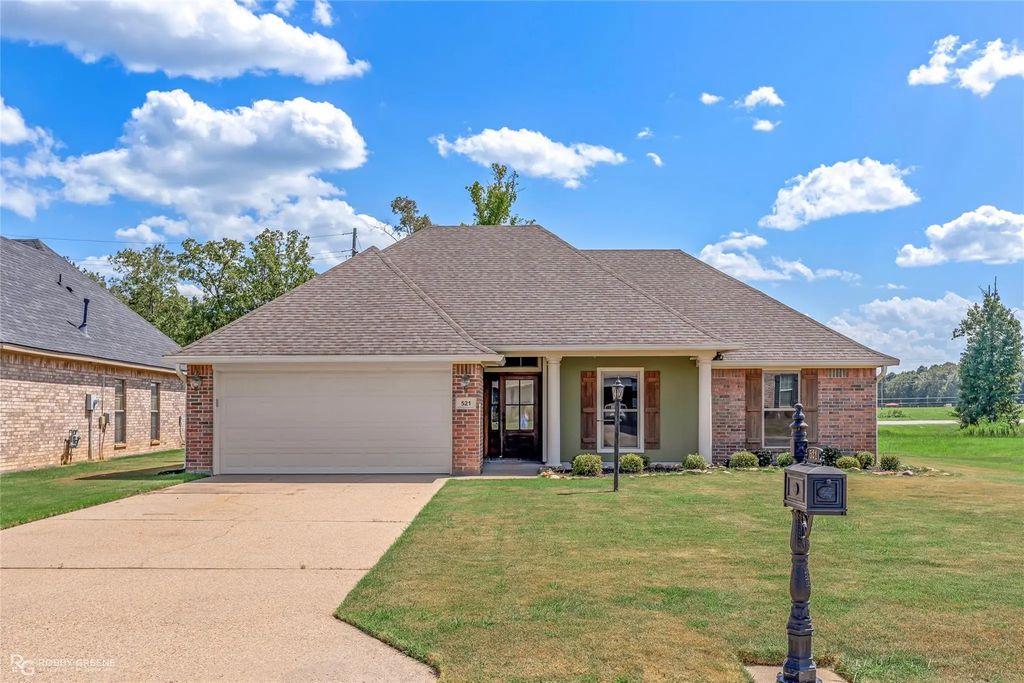 521 Brunswick Gardens, Haughton