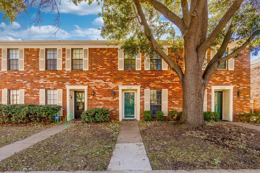 7337 Kingswood Circle, Fort Worth