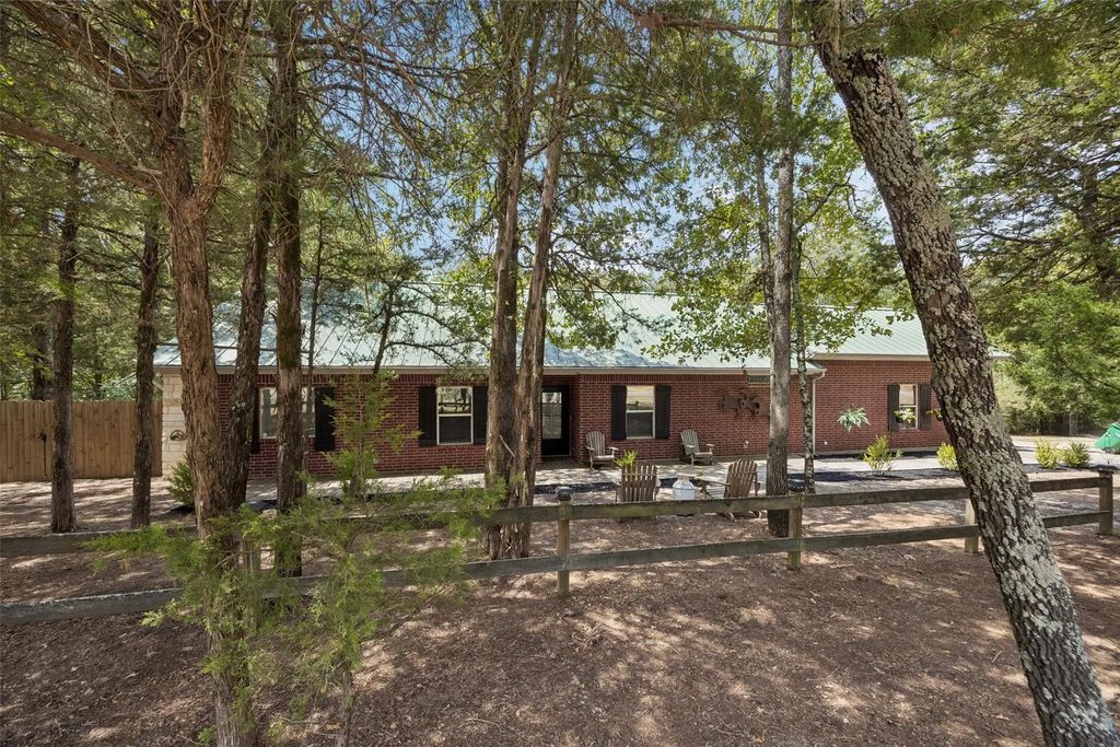 2904 Hideaway Lane, Quinlan