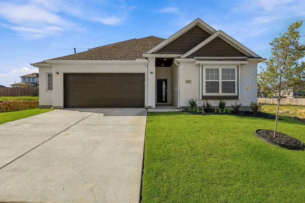 6909 Cattle Car Way, Fort Worth