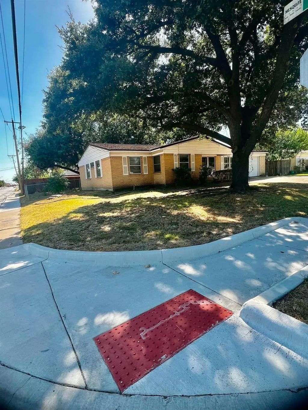 4703 Bedford Drive, Mesquite