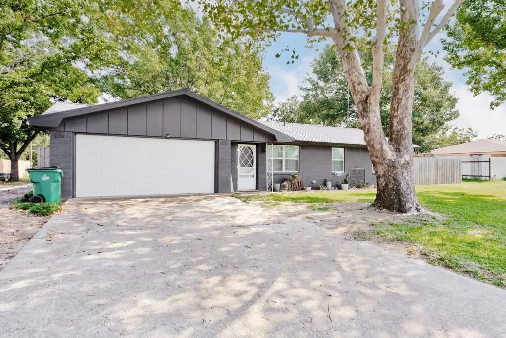 7590 Fm 1758, Bowie