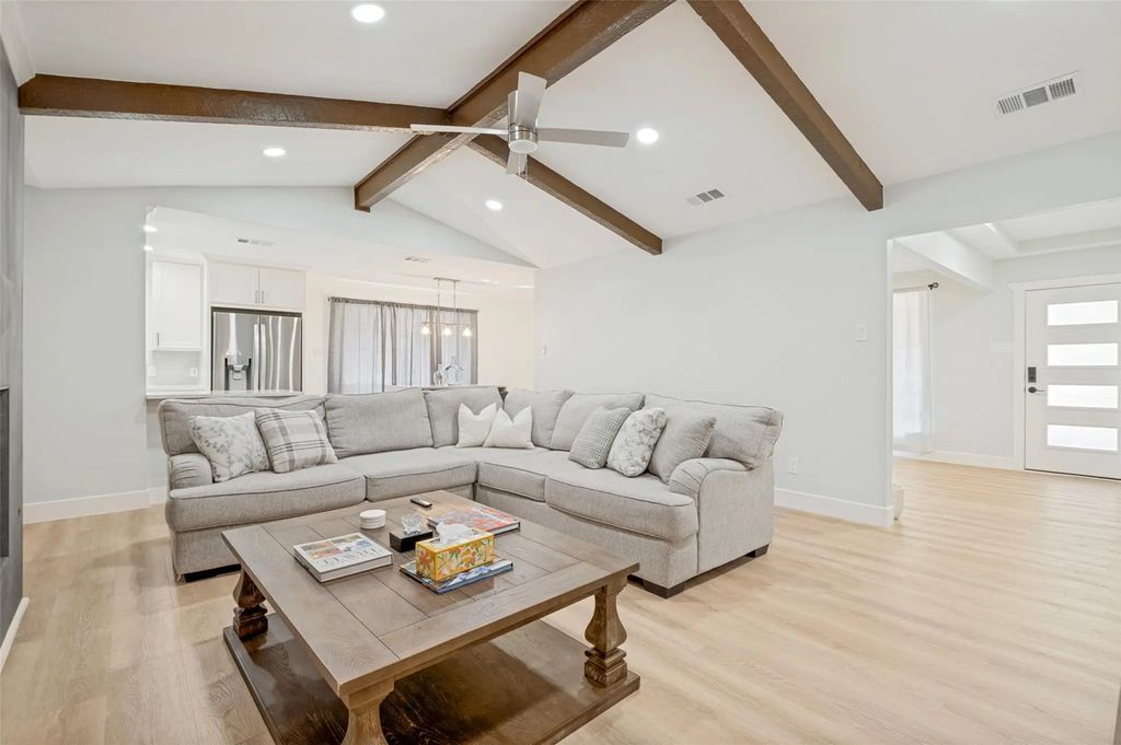 948 Briarcove Place, Lancaster