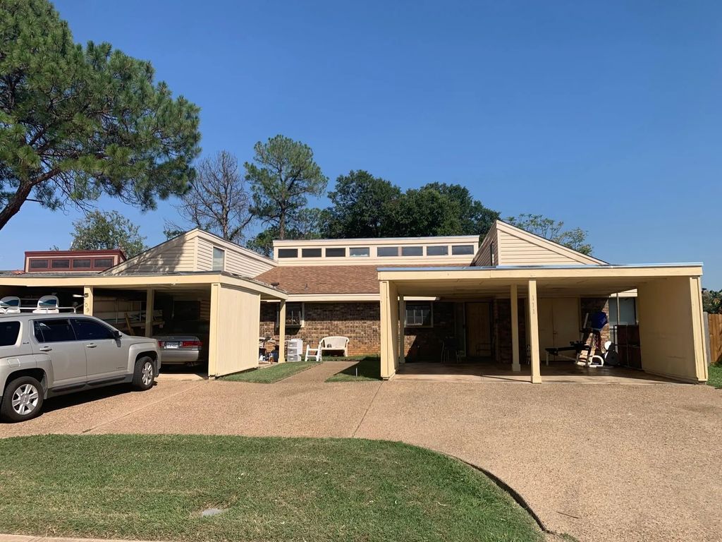 109 Wilshire Drive, Euless