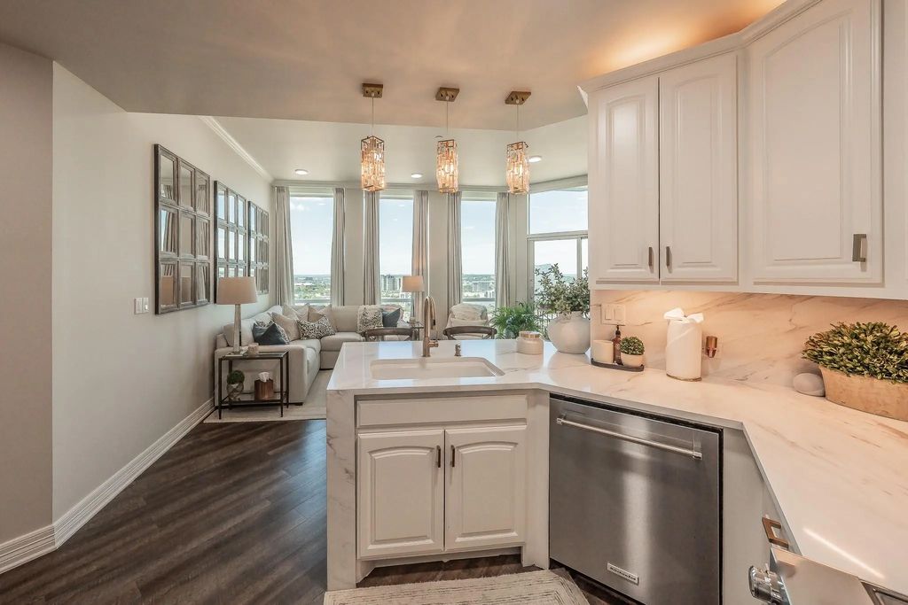 500 Throckmorton Street 1406, Fort Worth