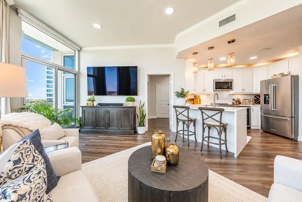 500 Throckmorton Street 1406, Fort Worth