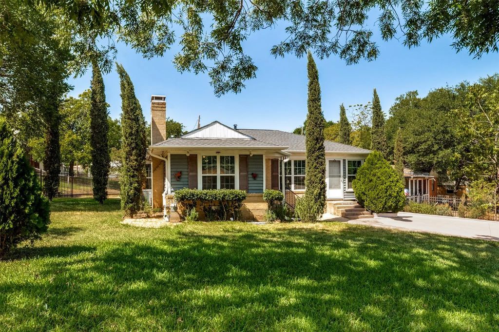 705 Reverchon Drive, Dallas