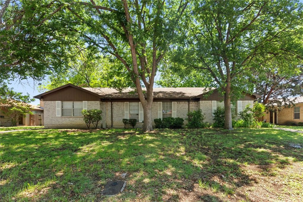 4305 Segura Court S, Fort Worth