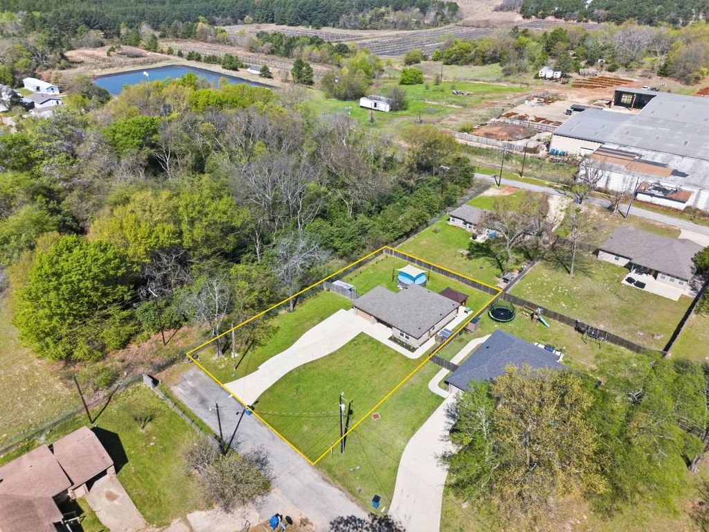 213 Freeman Street, Lindale