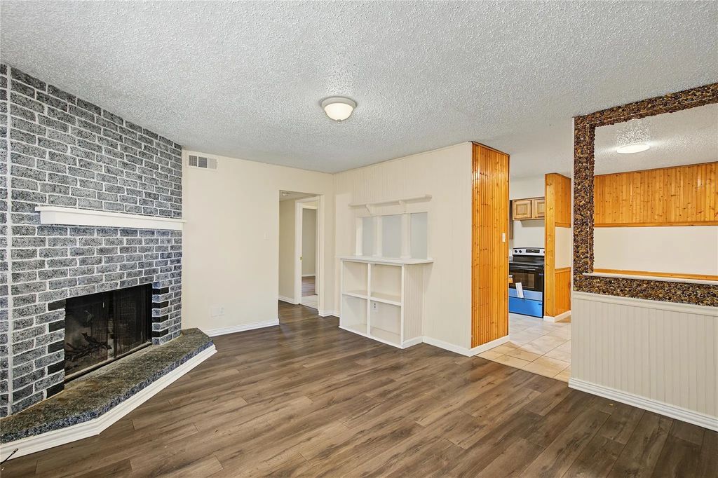 125 Allencrest Drive, White Settlement