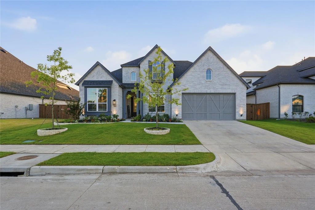 1838 Costa Verde Drive, McLendon Chisholm