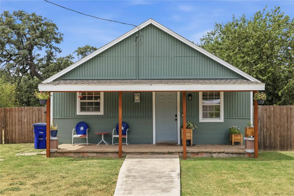 1303 Avenue D, Brownwood