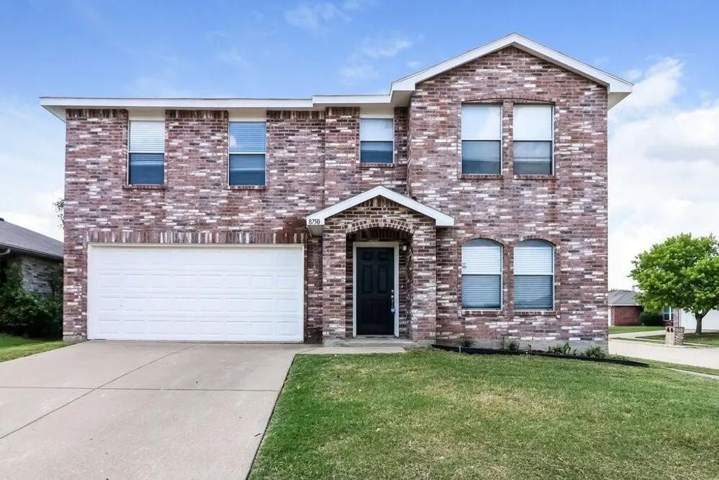 8750 Gray Fox Court, Fort Worth
