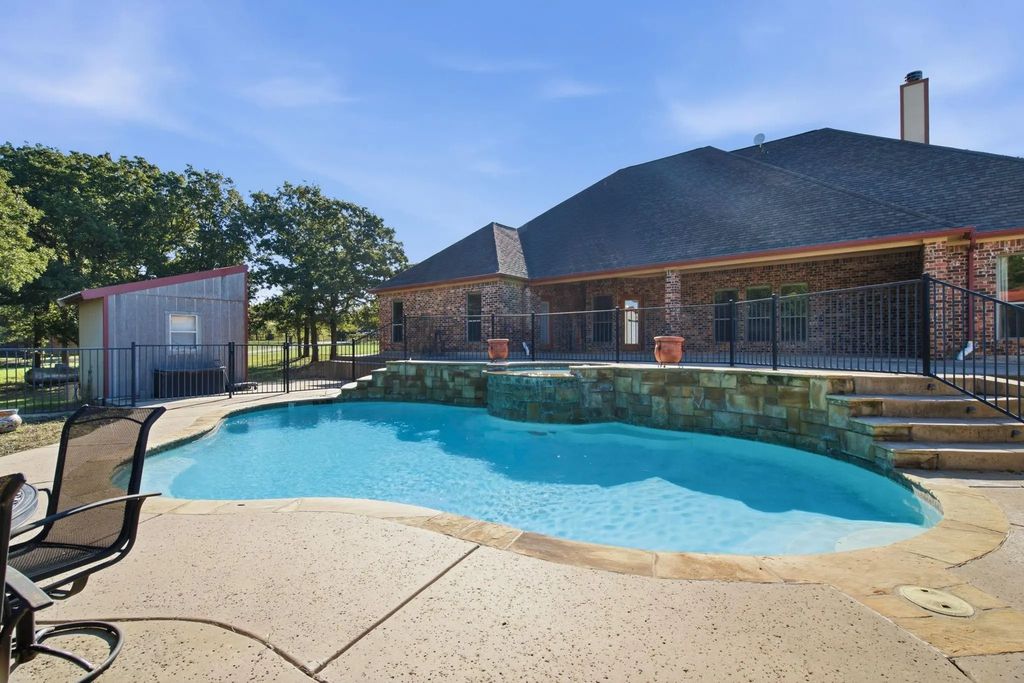 108 Cedar Ranch Drive, Weatherford