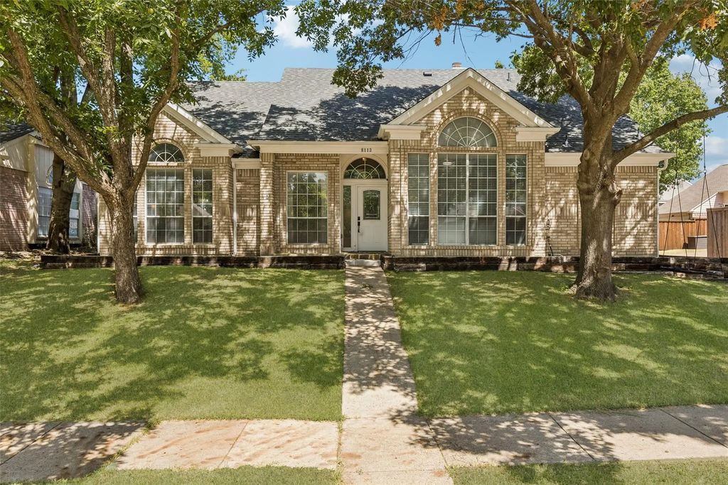 8113 Pickard Drive, Rowlett