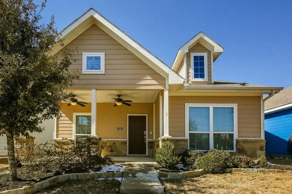 10965 Colonial Heights Lane, Fort Worth