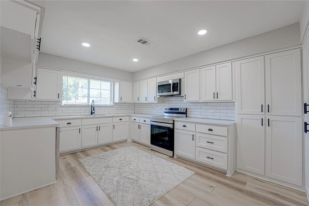 3217 Centennial Drive, Garland