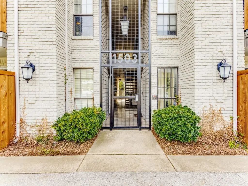 1503 N Garrett Avenue 111, Dallas