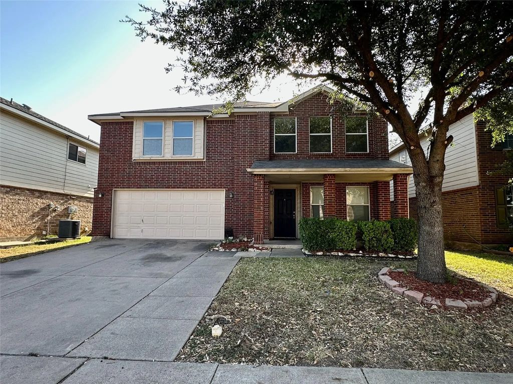 8520 Hawkview Drive, Fort Worth