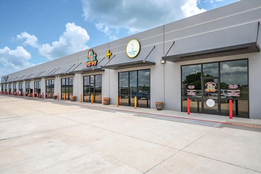 21891 Us Highway 80 102, Wills Point